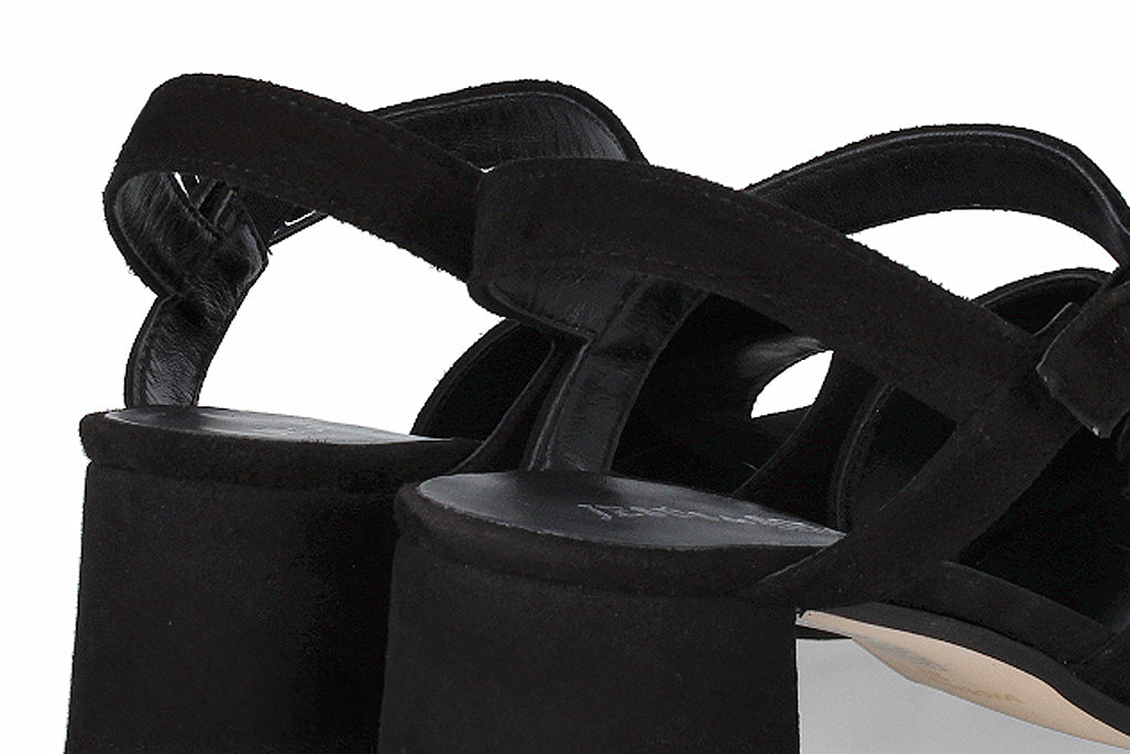 B6EL011 NEGRO