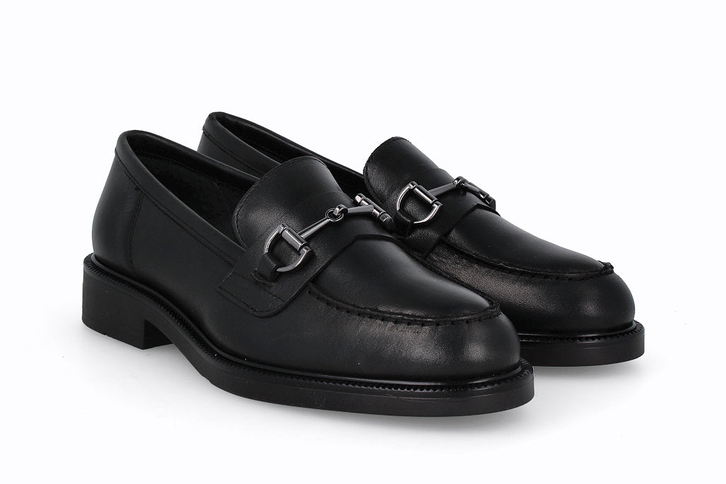 M6EL131 NEGRO